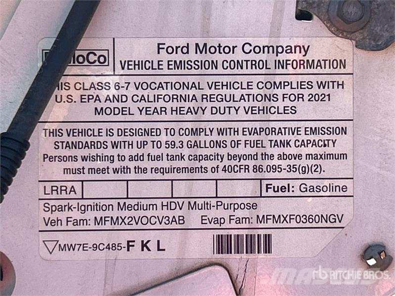 Ford F-650 4x2 Van Truck Sanduk kamioni