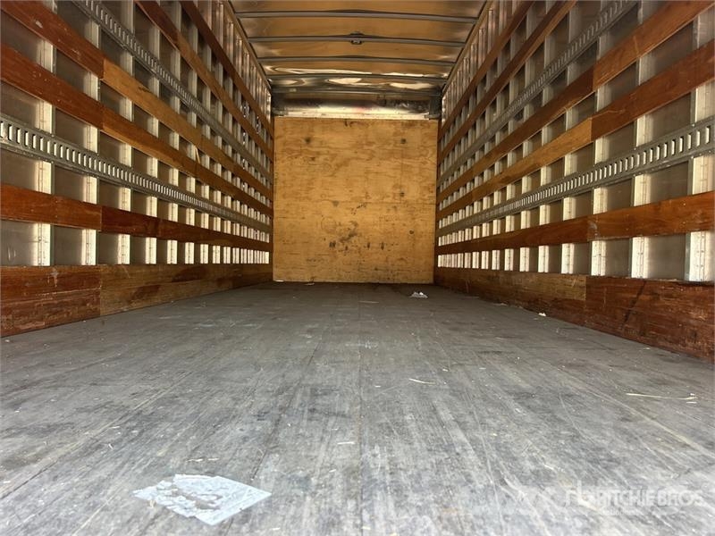 Ford F-650 4x2 Van Truck Sanduk kamioni