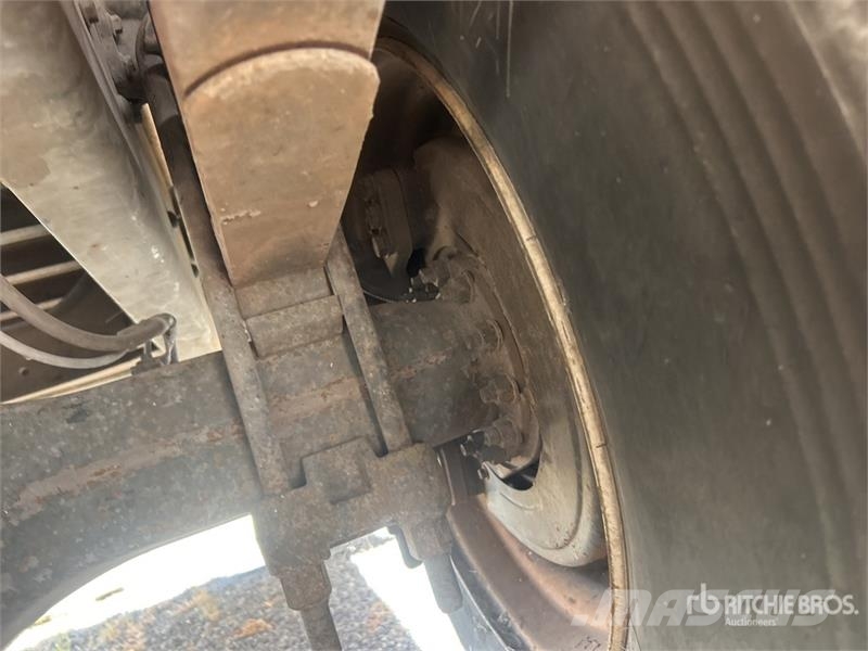 Ford F-650 4x2 Van Truck (Inoperable) Tovornjaki zabojniki