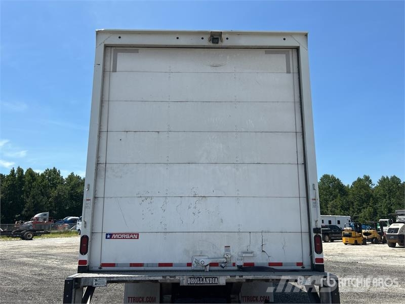 Ford F-650 4x2 Van Truck Sanduk kamioni
