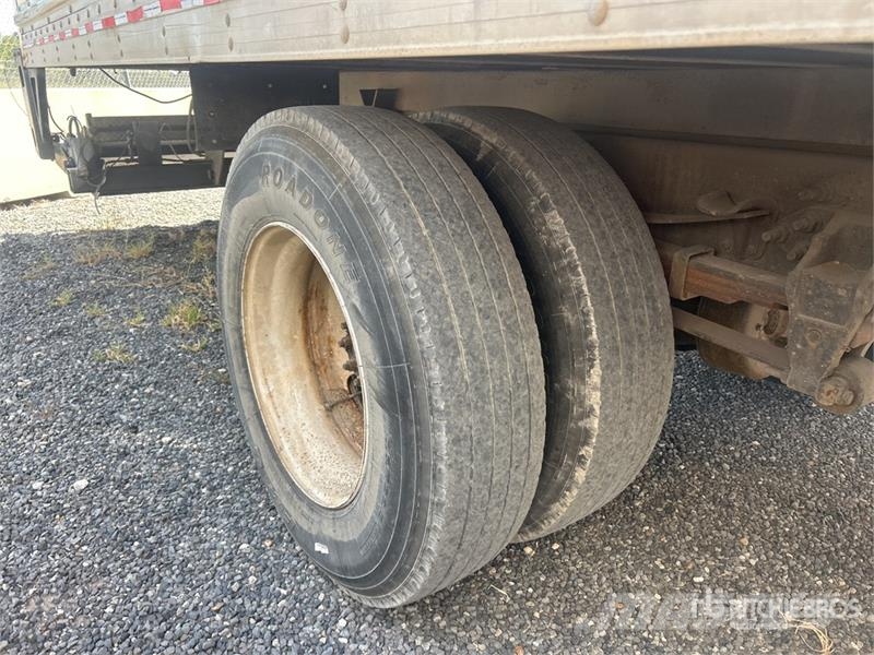Ford F-650 4x2 Van Truck (Inoperable) Tovornjaki zabojniki