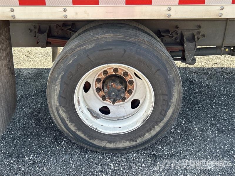 Ford F-650 4x2 Van Truck Sanduk kamioni