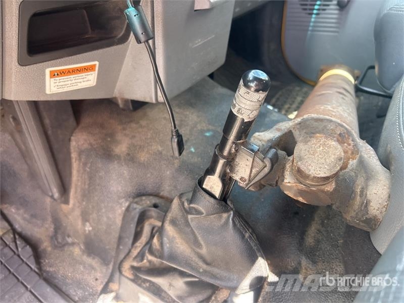 Ford F-650 4x2 Van Truck (Inoperable) Tovornjaki zabojniki