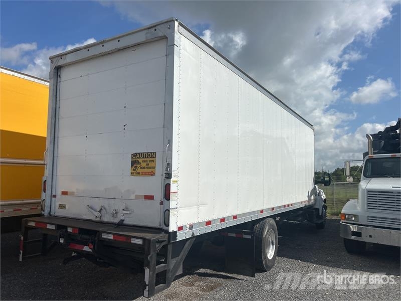Ford F-650 4x2 Van Truck (Inoperable) Furgons