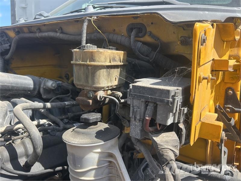 Ford F-650 4x2 Van Truck (Inoperable) Tovornjaki zabojniki
