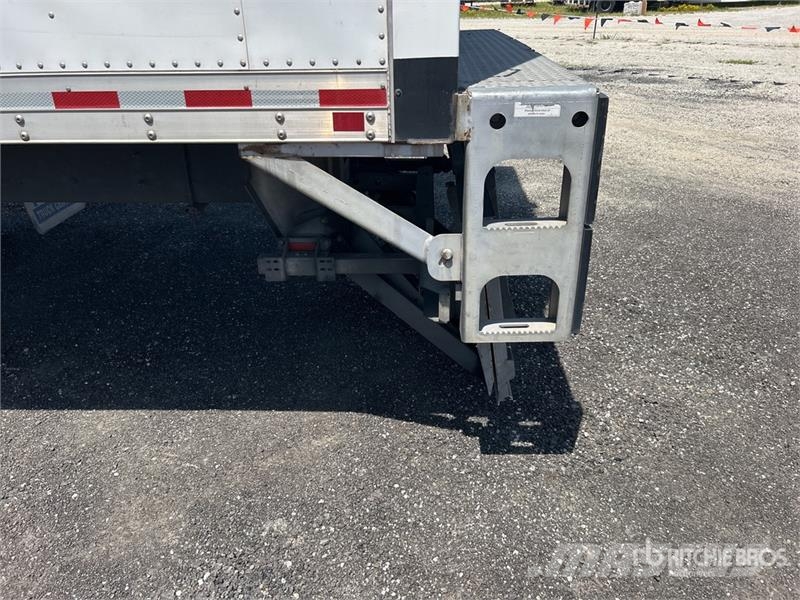 Ford F-650 4x2 Van Truck Sanduk kamioni