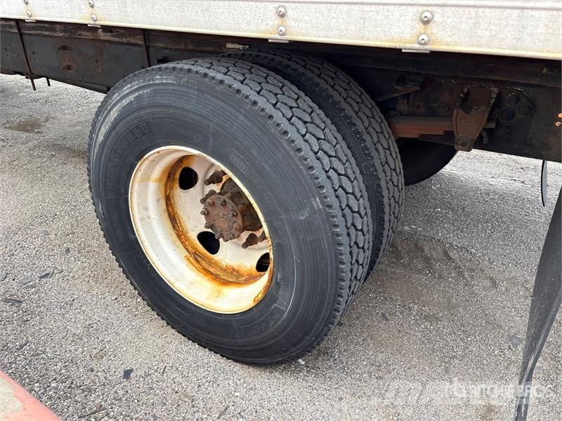 Ford F-650 Van Truck Furgons