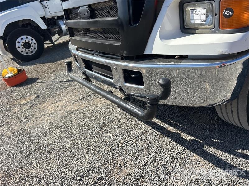 Ford F-650 XL 2000 gal 4x2 Water Truck Vandens sunkvežimiai