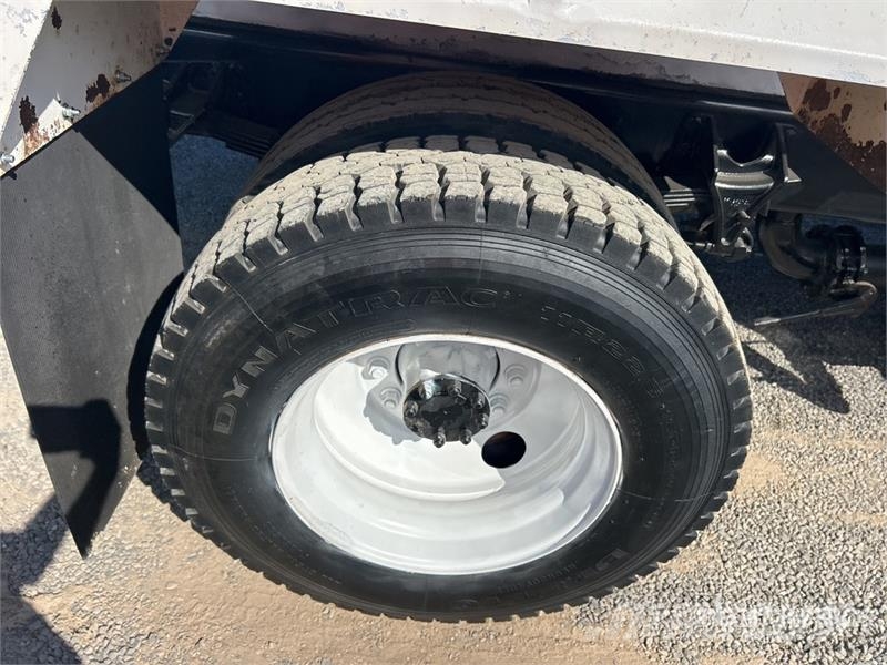Ford F-650 XL 2000 gal 4x2 Water Truck Vandens sunkvežimiai