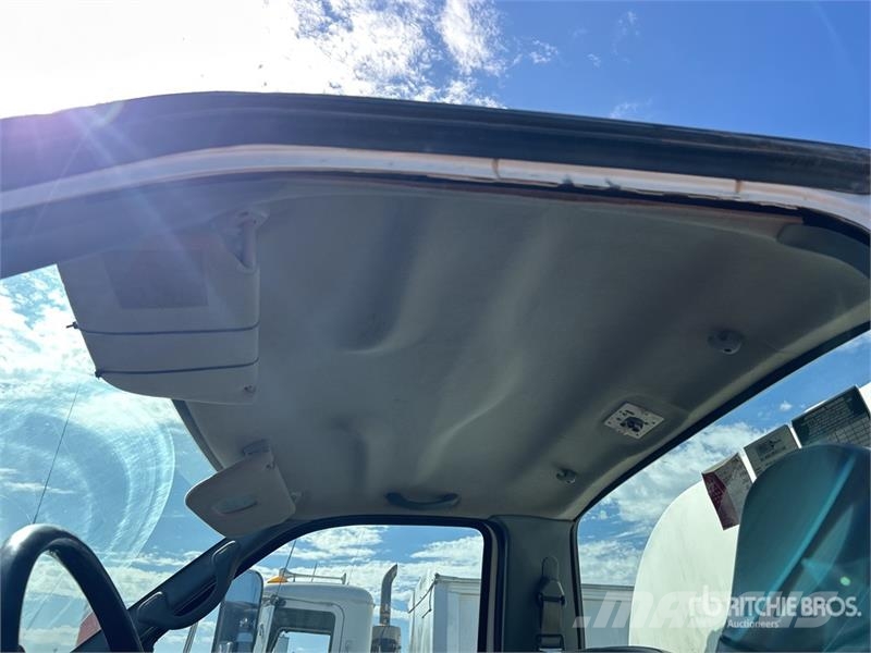 Ford F-650 XL 2000 gal 4x2 Water Truck Vandens sunkvežimiai
