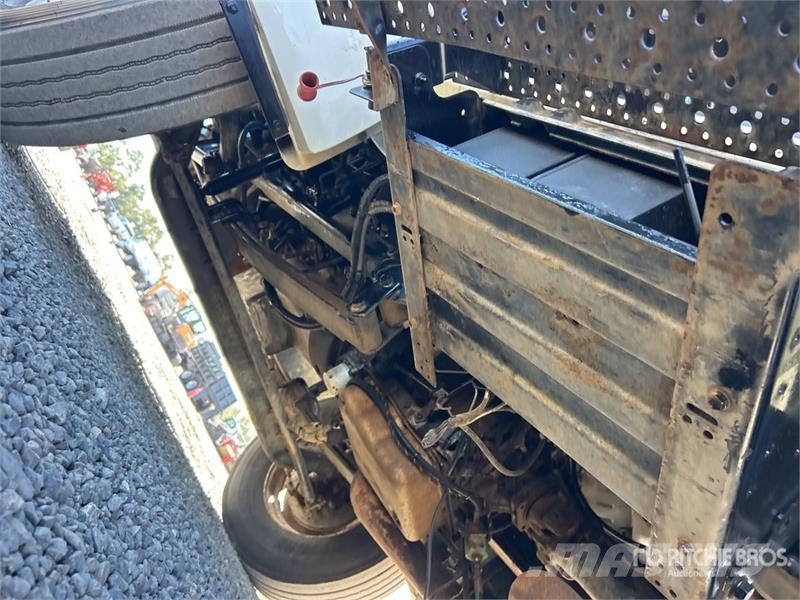 Ford F-650 XL 2000 gal 4x2 Water Truck Vandens sunkvežimiai