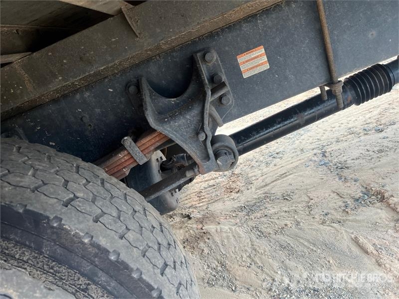 Ford F-650 XLT 4x2 Van Truck Furgons