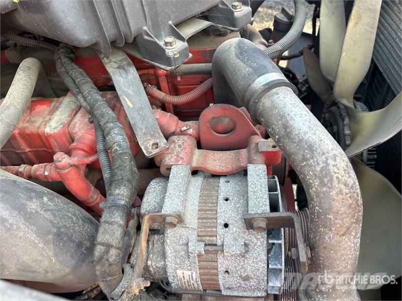 Ford F-650 XLT 4x2 Van Truck Camion Fourgon