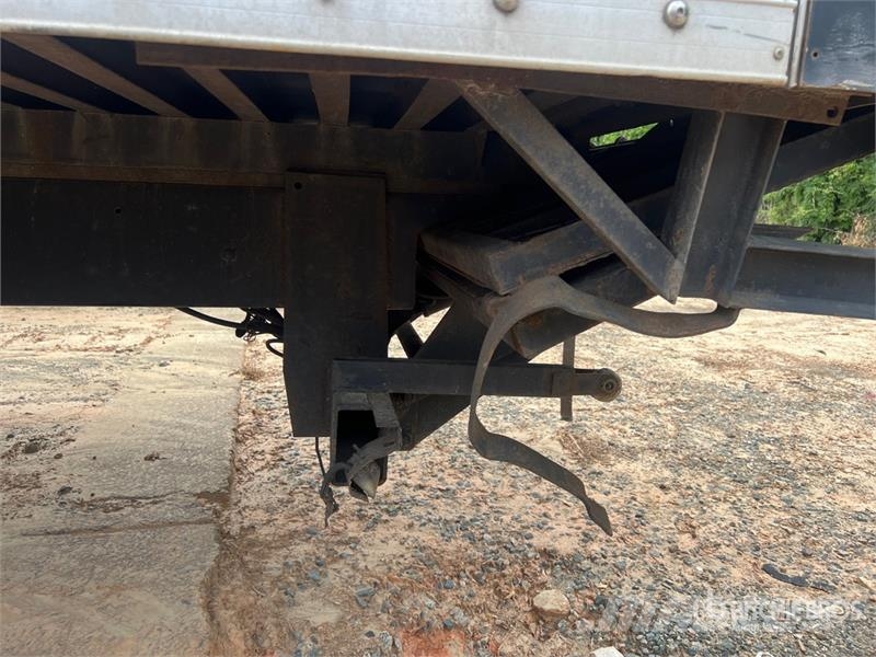 Ford F-650 XLT 4x2 Van Truck Furgons