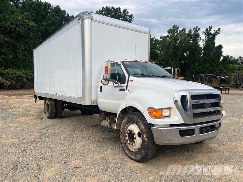Ford F-650 XLT 4x2 Van Truck Furgons