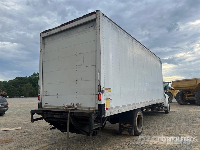 Ford F-650 XLT 4x2 Van Truck Furgons