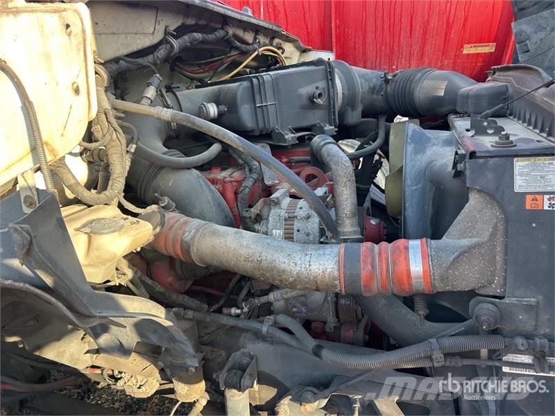 Ford F-650 XLT 4x2 Van Truck Camion Fourgon