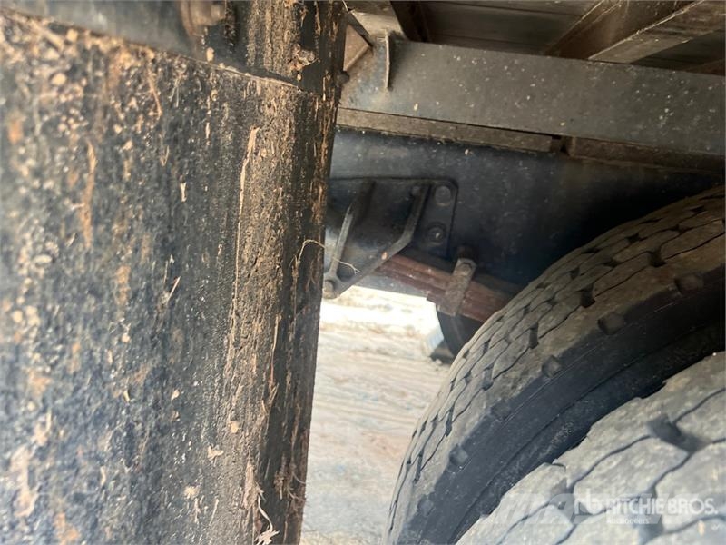 Ford F-650 XLT 4x2 Van Truck Furgons