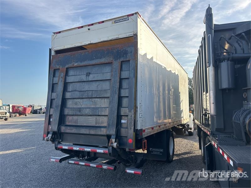 Ford F-650 XLT 4x2 Van Truck Camion Fourgon