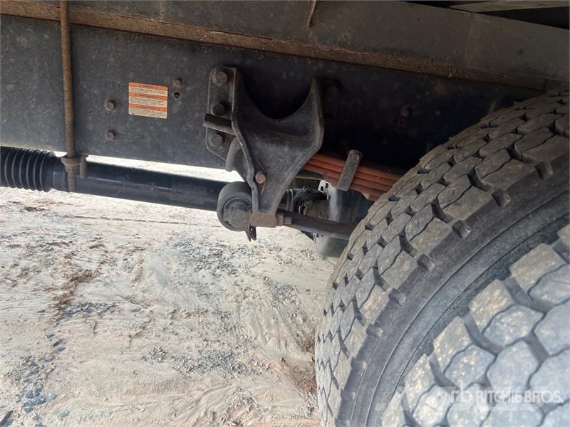 Ford F-650 XLT 4x2 Van Truck Furgons