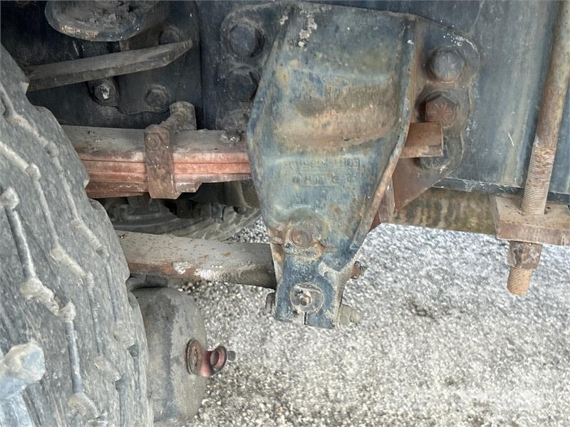 Ford F-700 4x2 Attenuator Truck Munitsipaalsõidukid
