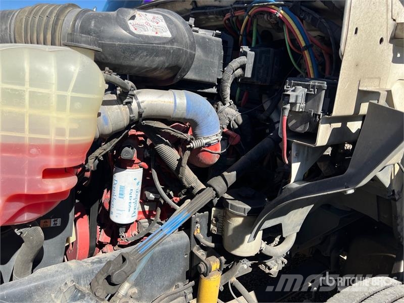 Ford F-750 Autocisterna