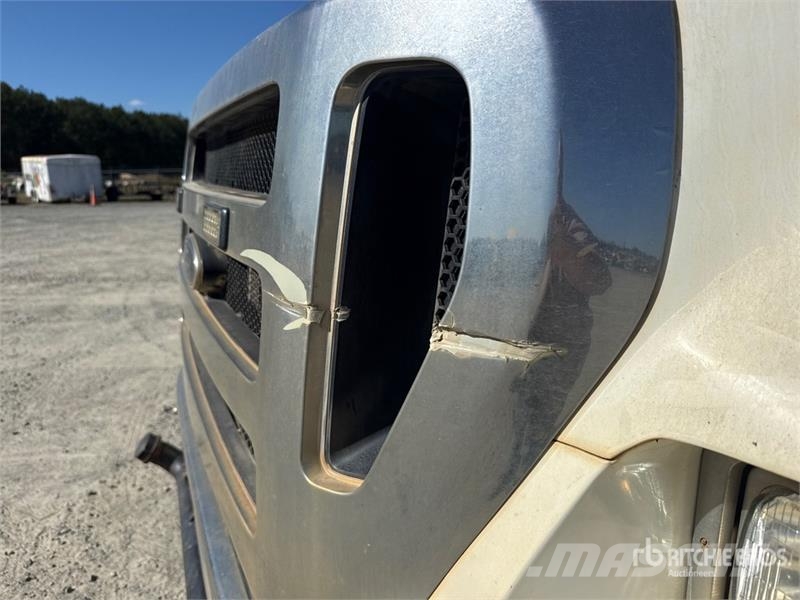 Ford F-750 Tovornjaki za vodo