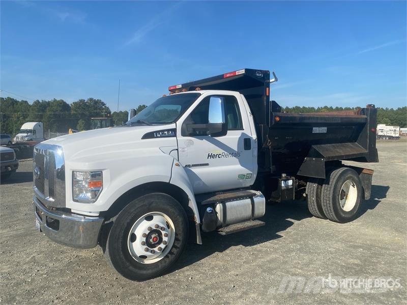 Ford F-750 Autobasculanta