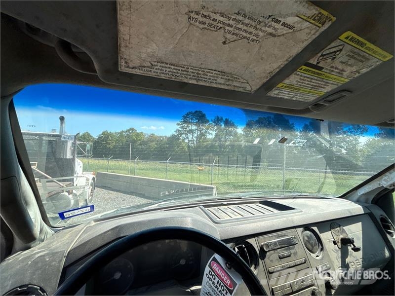 Ford F-750 Camiones cisterna