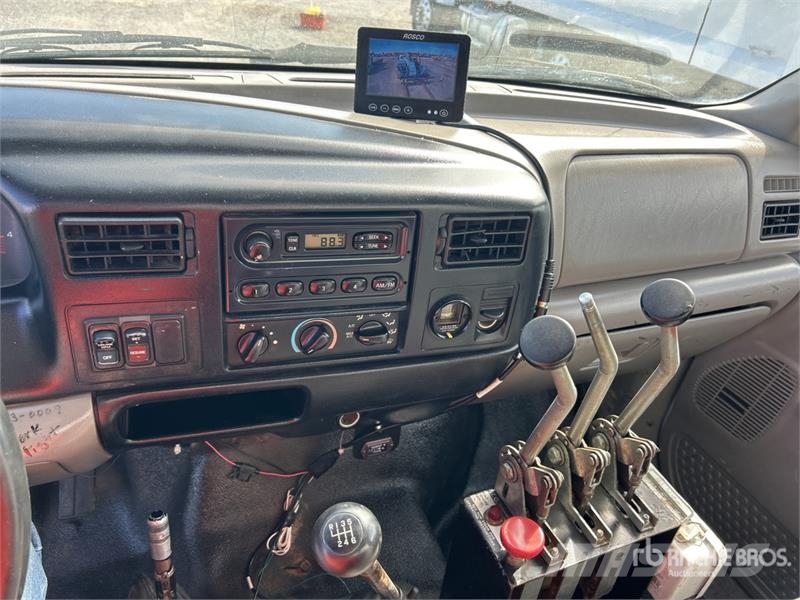 Ford F-750 Vandens sunkvežimiai