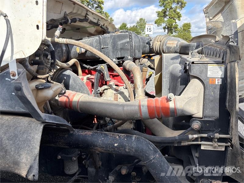 Ford F-750 Ūdens mašīnas