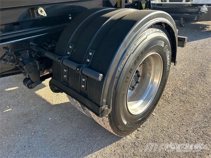 Ford F-750 Kravas automašinas konteineru vedeji