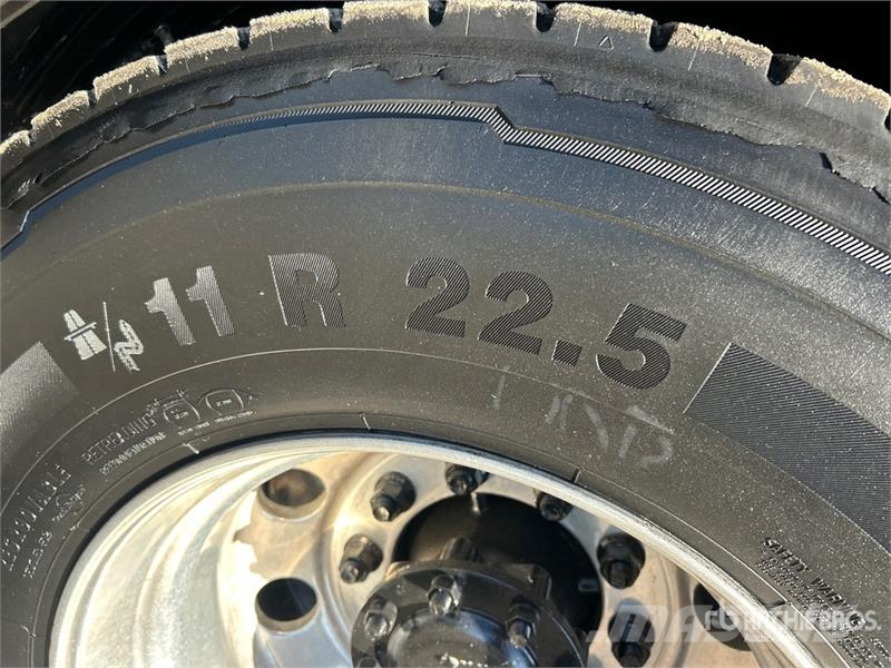 Ford F-750 Kravas automašinas konteineru vedeji