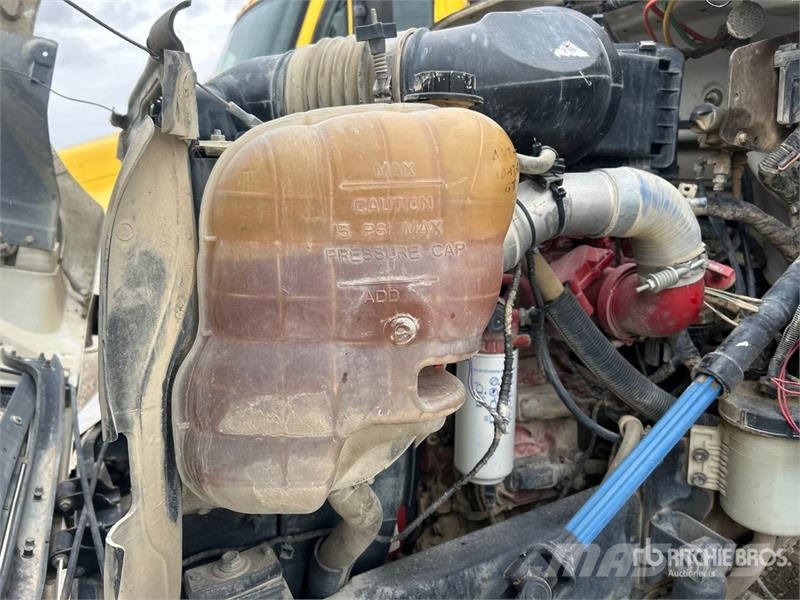 Ford F-750 Kabine i unutrašnjost