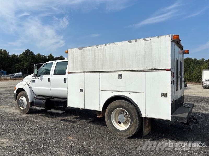 Ford F-750 Pick up/Fiancata ribaltabile