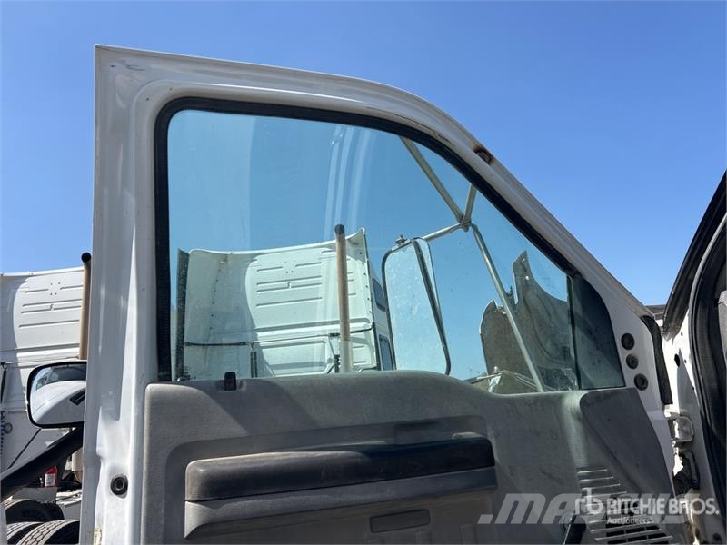 Ford F-750 Ūdens mašīnas
