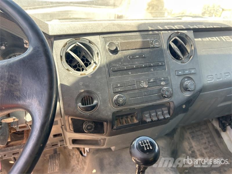 Ford F-750 Ūdens mašīnas