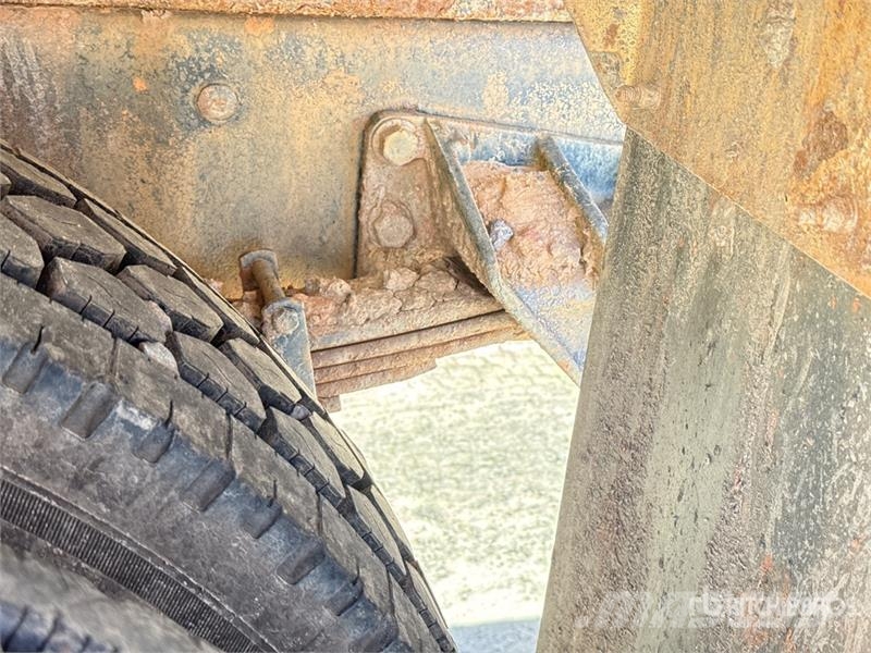 Ford F-750 Tovornjaki za vodo