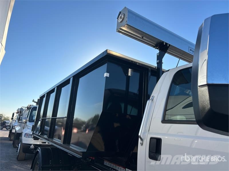 Ford F-750 Kravas automašinas konteineru vedeji