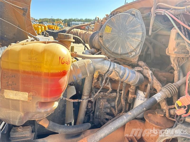 Ford F-750 Tovornjaki za vodo