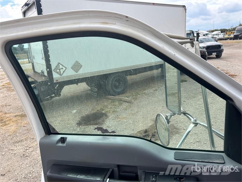 Ford F-750 Kabine i unutrašnjost