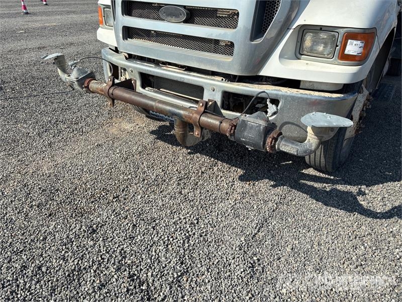Ford F-750 Wassertanker