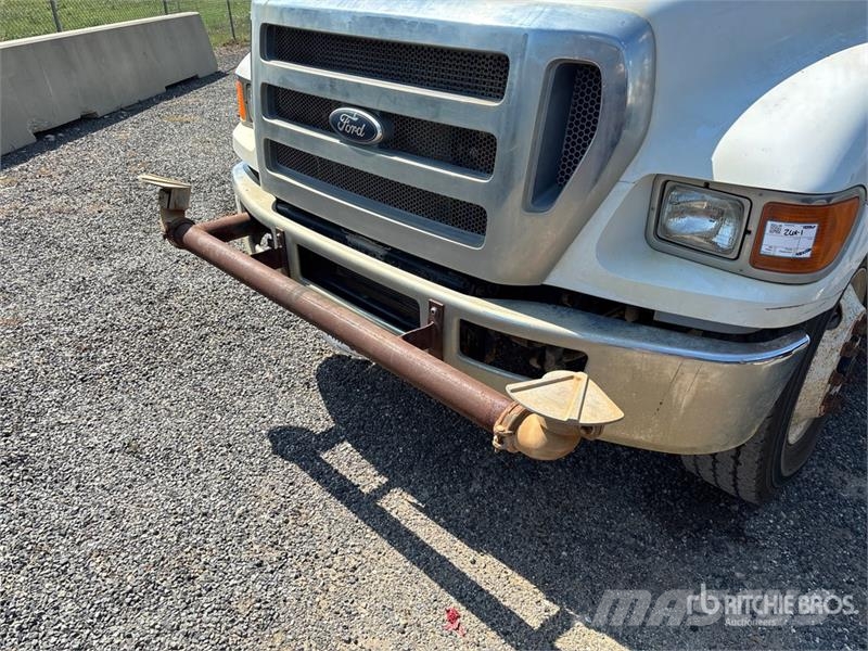 Ford F-750 Camiones cisterna