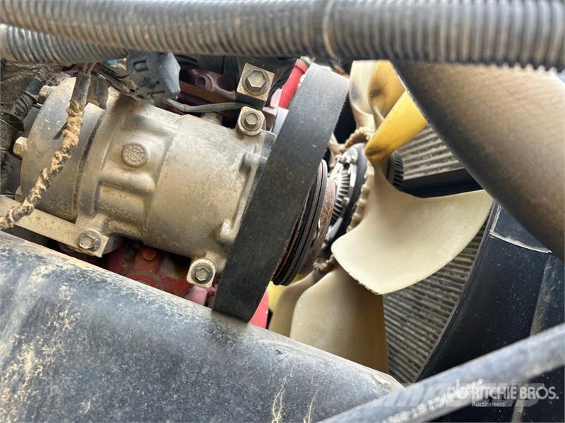 Ford F-750 Kabine i unutrašnjost