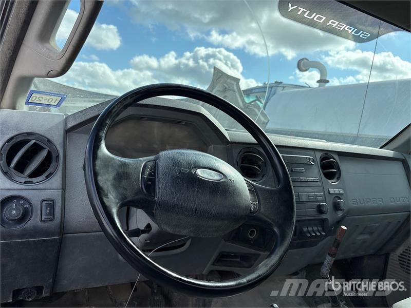 Ford F-750 Ūdens mašīnas