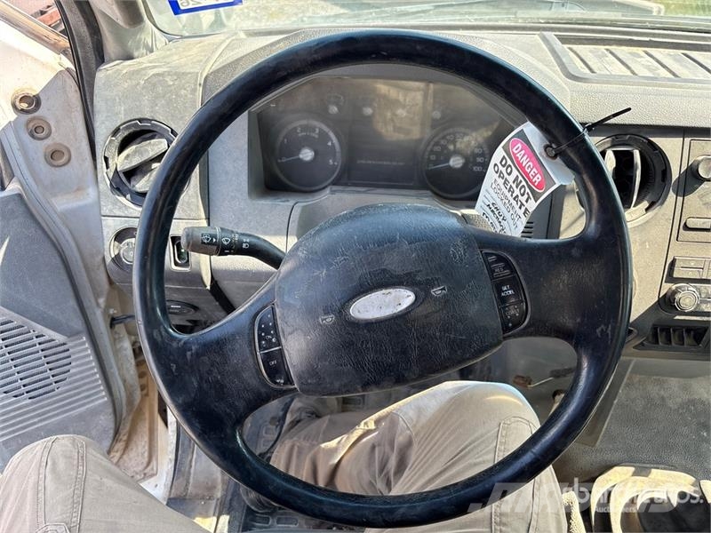 Ford F-750 Camiones cisterna