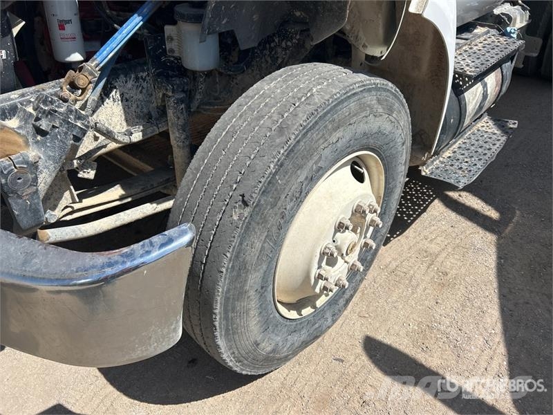 Ford F-750 Ūdens mašīnas