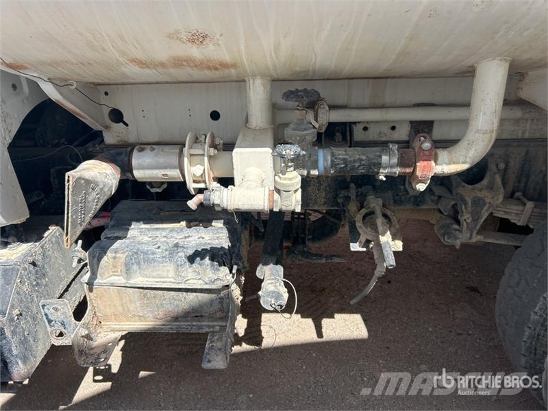 Ford F-750 Ūdens mašīnas