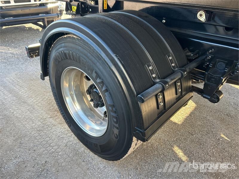 Ford F-750 Kravas automašinas konteineru vedeji