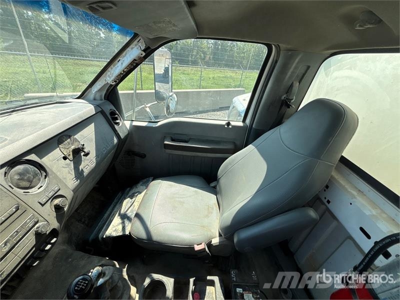 Ford F-750 Camiones cisterna